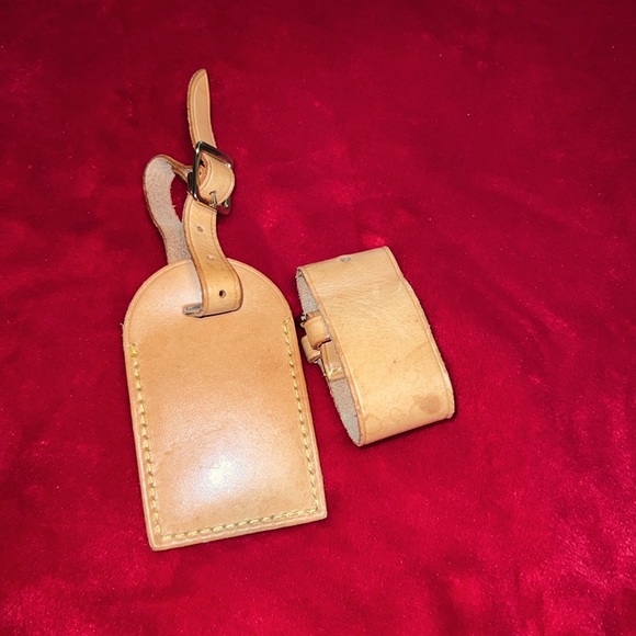 Louis Vuitton Poignant/Luggage Tag - Picture 2 of 2